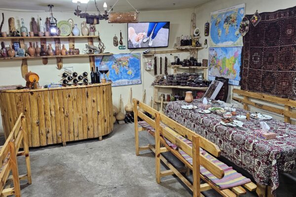 Араратская долина и винный Арени
