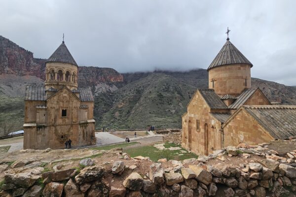 Араратская долина и винный Арени