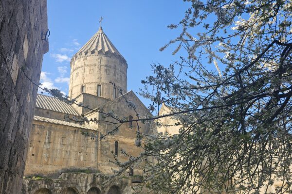Татев — дающий крылья